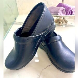 Dansko Professional Clog Black Leather
Comfort Shoes Size EU 40 US 9.5-10